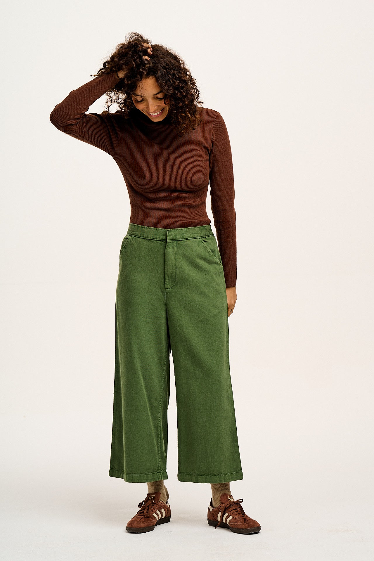 Halston - Wide leg Cotton Trousers in Highland Green