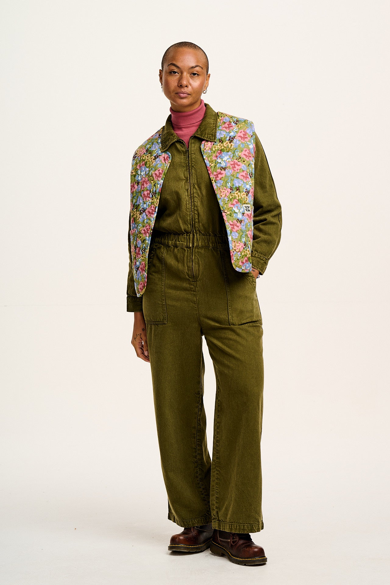 Emery - Reversible Quilted Gilet in Elsinore Floral Print