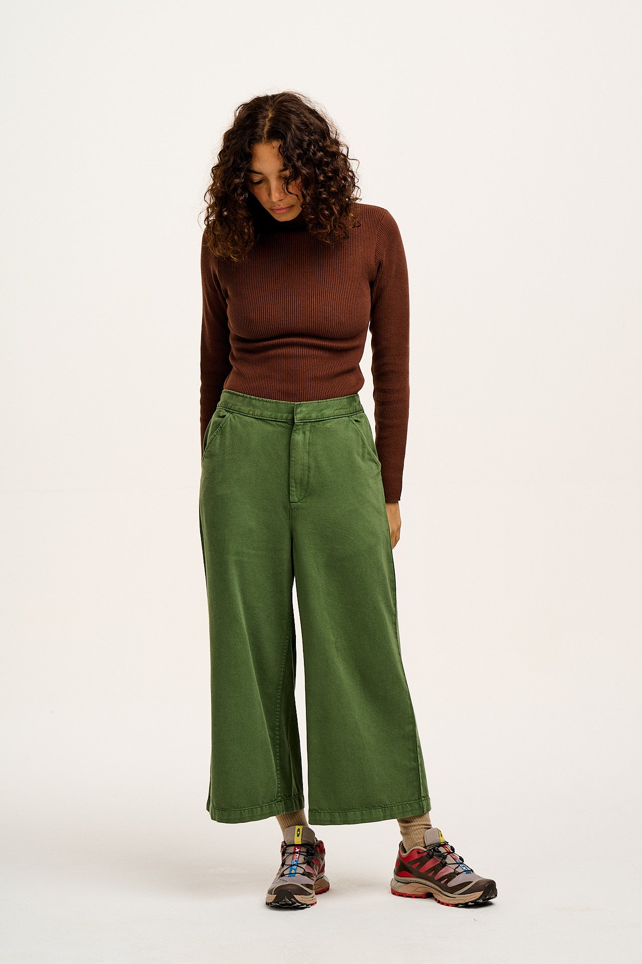 Halston - Wide leg Cotton Trousers in Highland Green