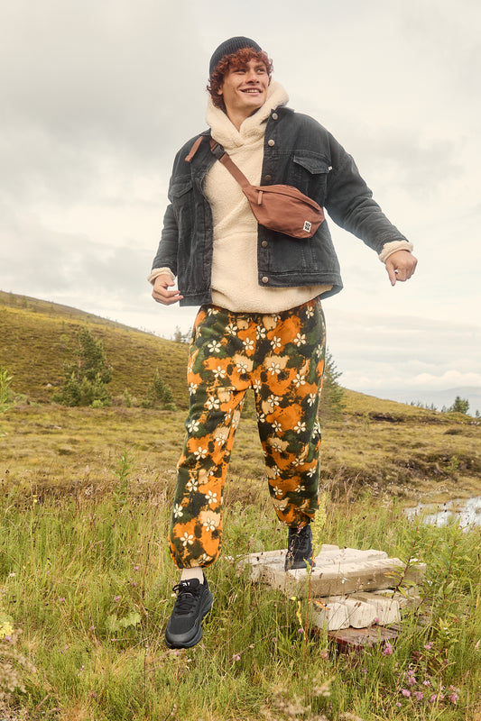 Jamie - Polar Fleece Joggers in Green Daisy Lu Print