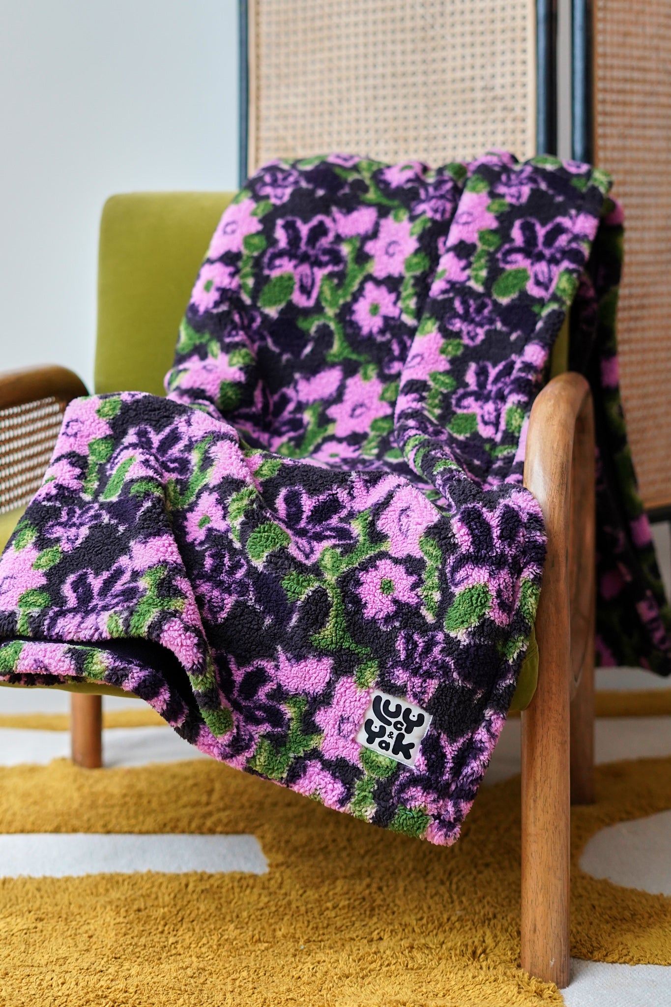 Braith - Borg Fleece Blanket in Wilderley Floral Print