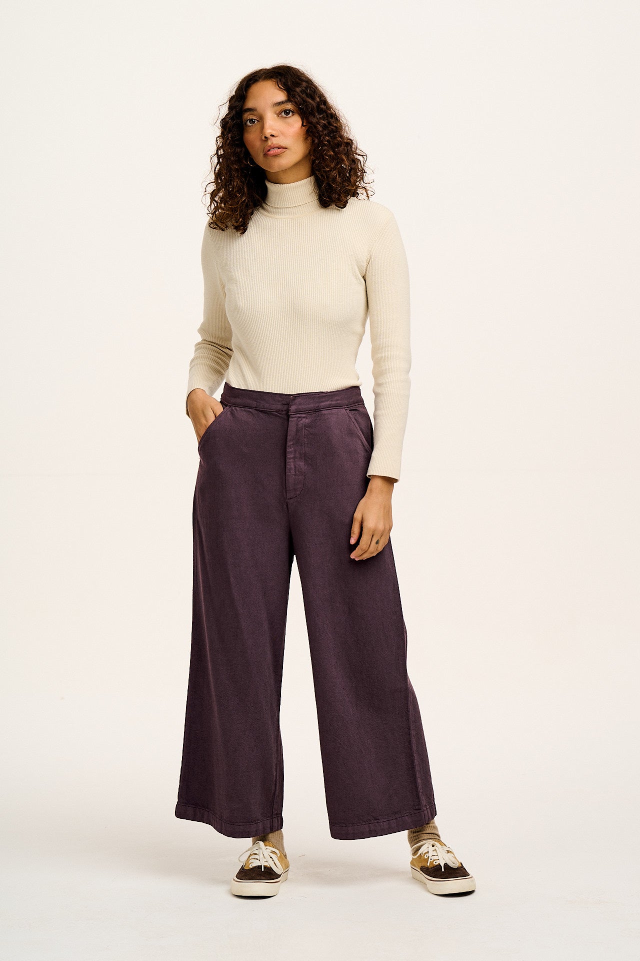 Halston - Wide leg Cotton Trousers in Plum Perfect Purple