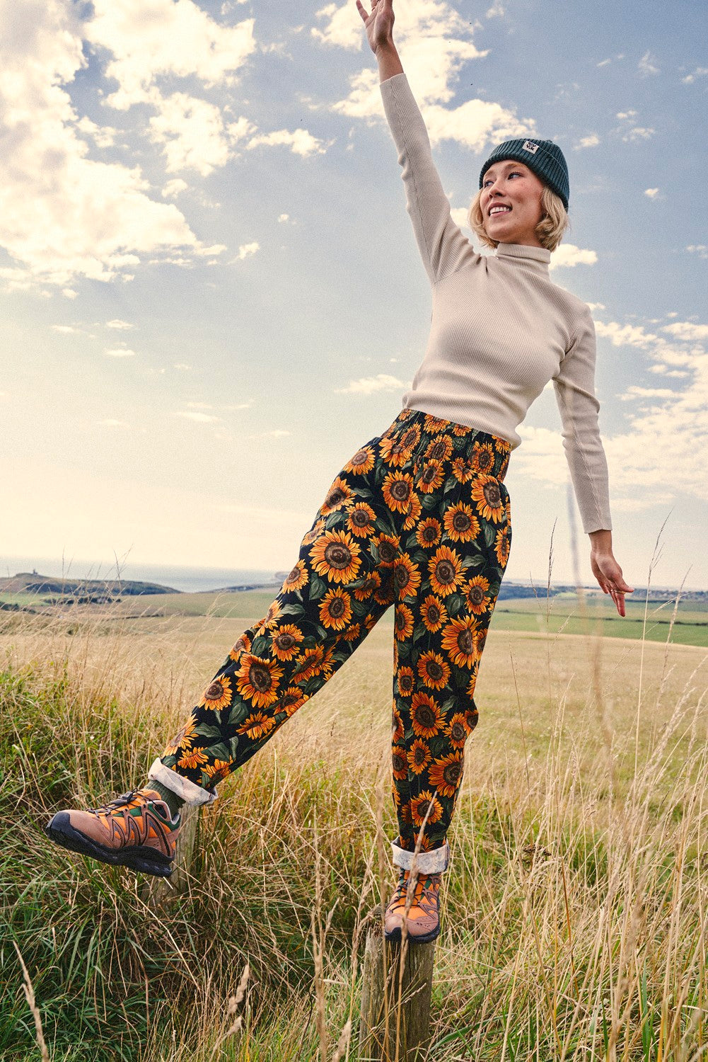 Alexa - Cotton Trousers in Sunflower Print