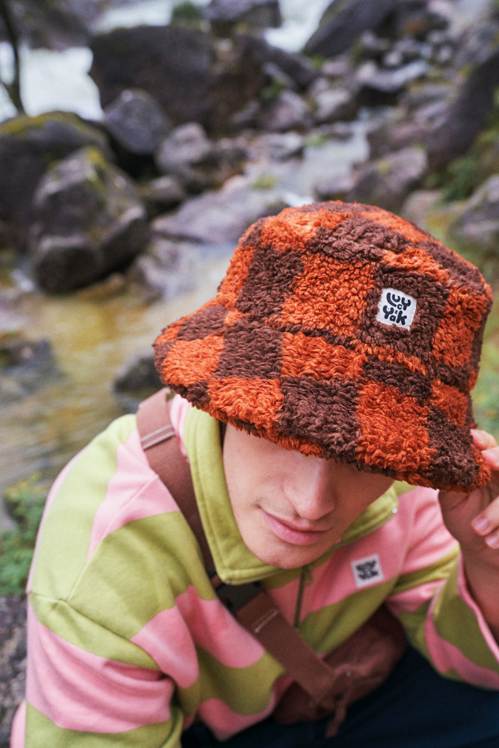 Travis - Borg Fleece Bucket Hat in Terry Print