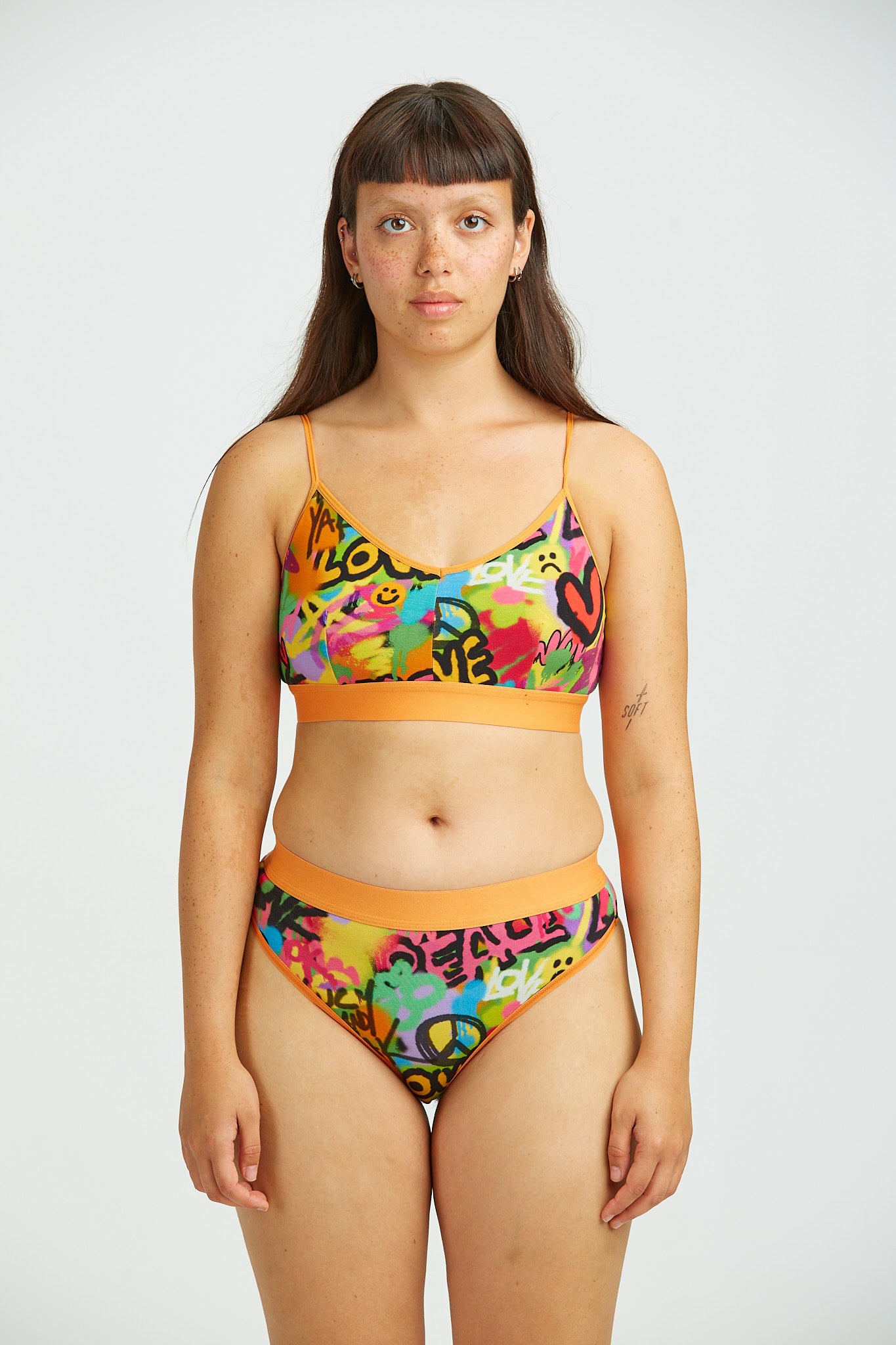 Fleur - Cotton & Bamboo Thong in Graffiti Print