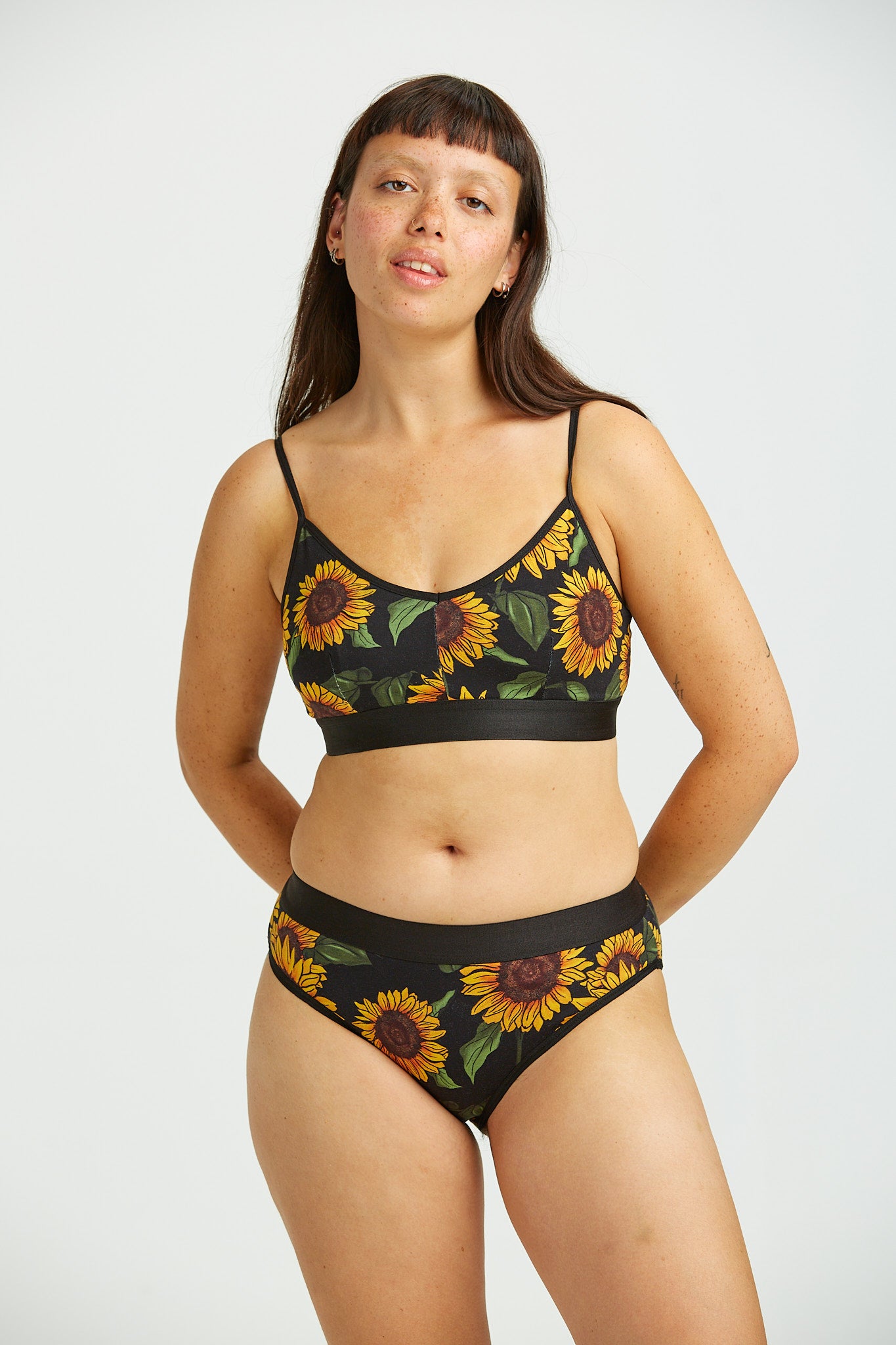 Cora - Cotton & Bamboo Bikini Pant in Sunflower Print