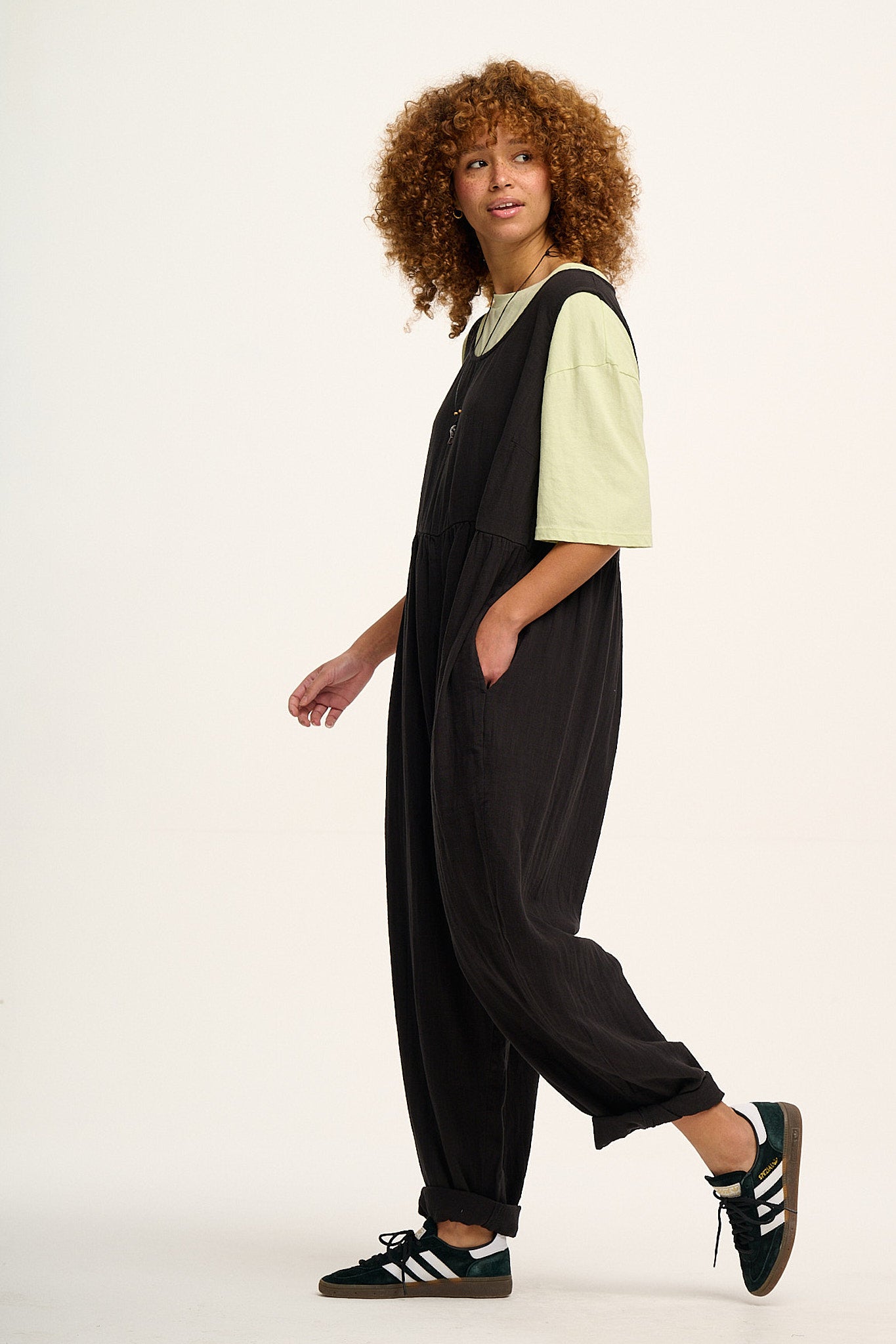 Bowie - Sleeveless Cotton Jumpsuit in Black