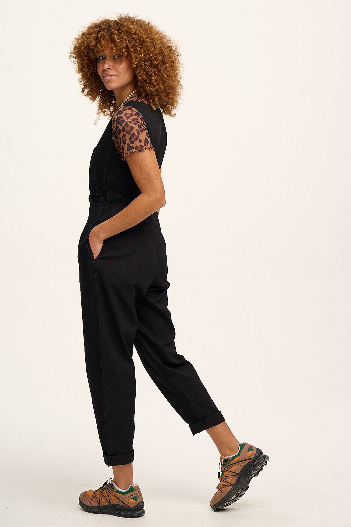 Juni - V-Neck Cotton Jumpsuit in Black