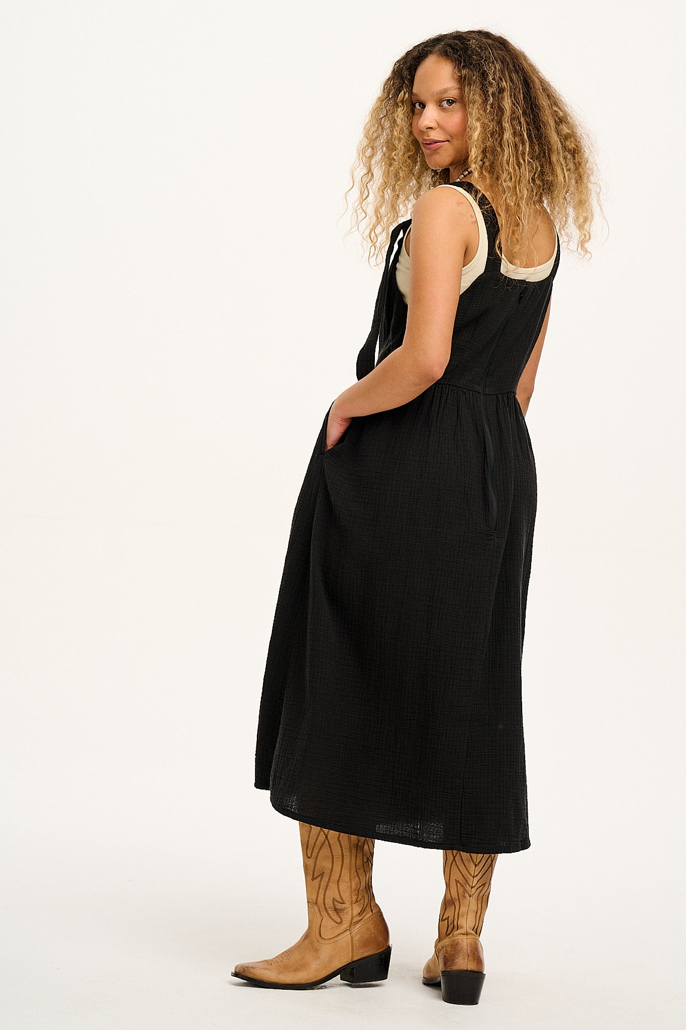 Faye - Midi Cotton Gauze Dress in Black