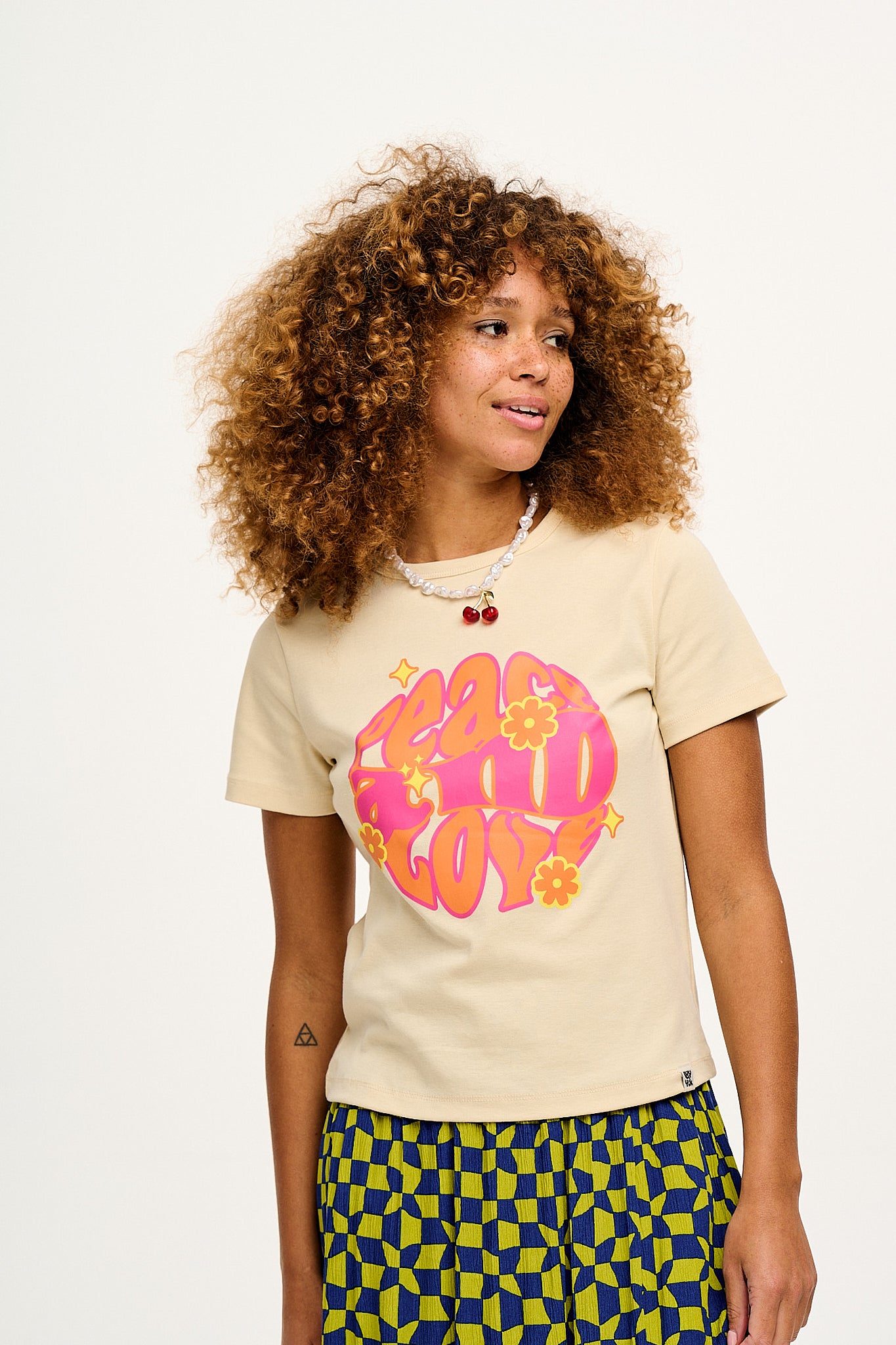 Maya - Cotton Tee in Peace and Love Print