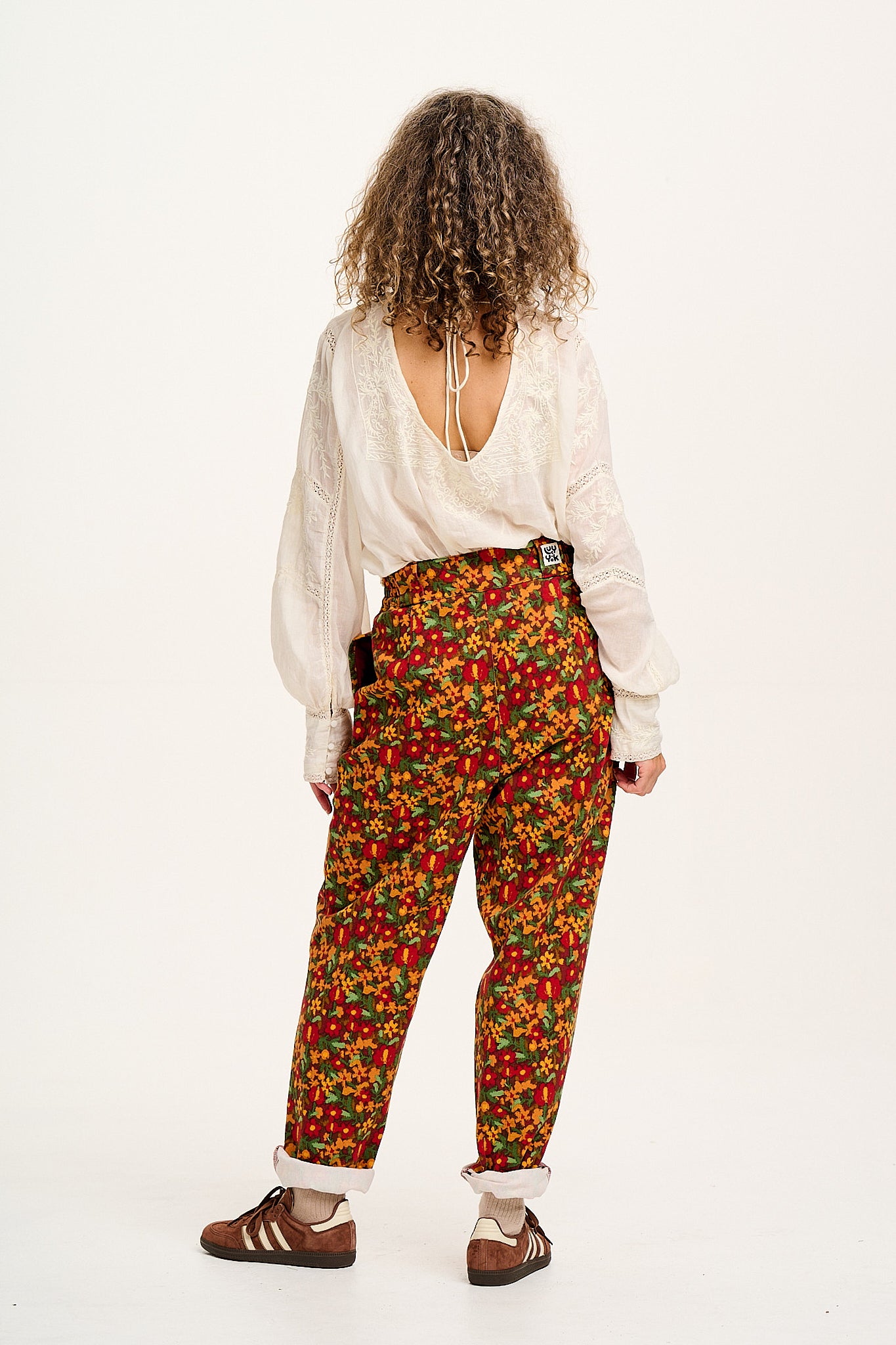 Addison - Tapered Twill Trousers in Rodeo Floral Print