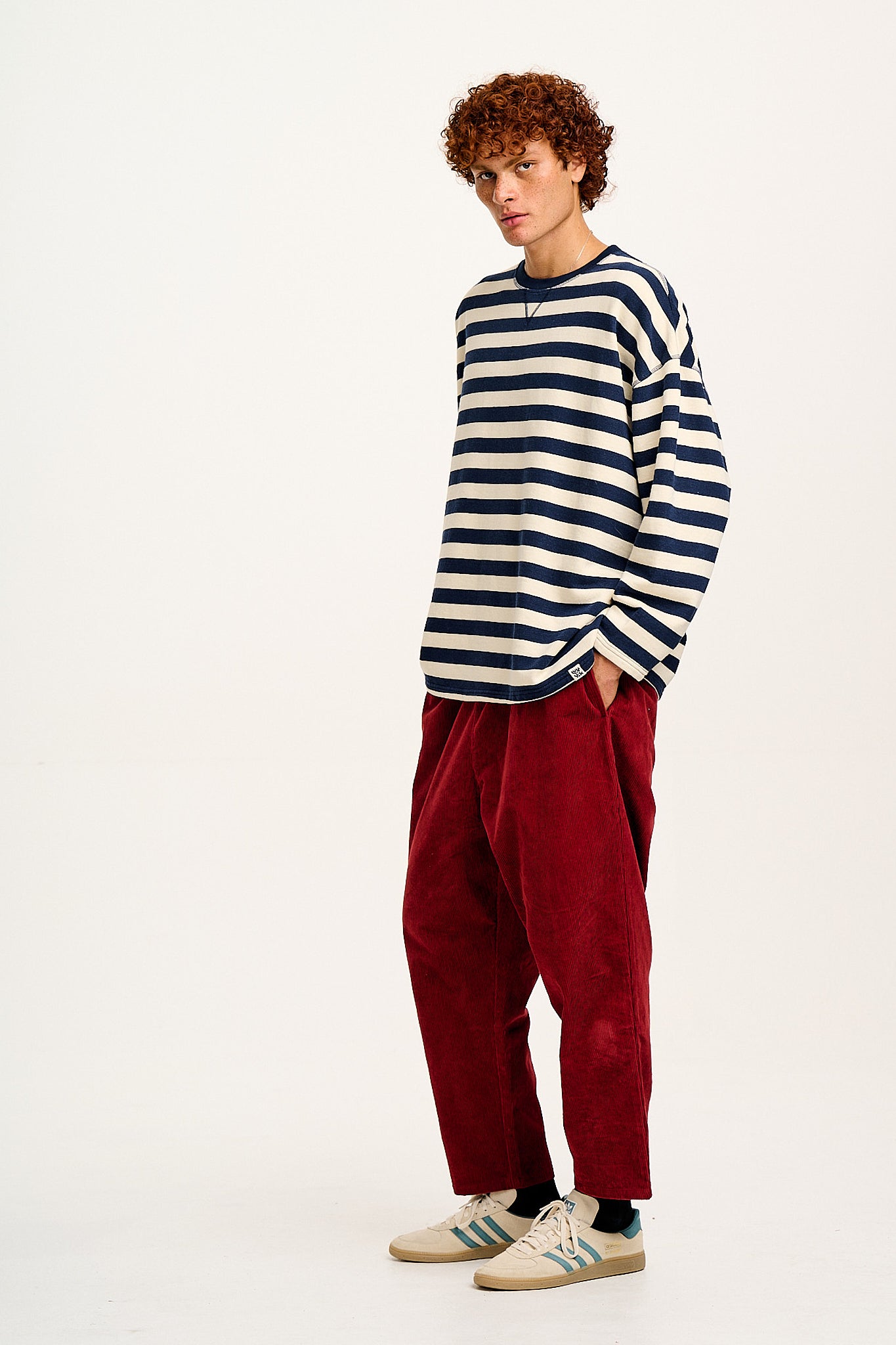 Kai - Midweight Cosy Loop Back Cotton Sweatshirt in Navy & Ecru