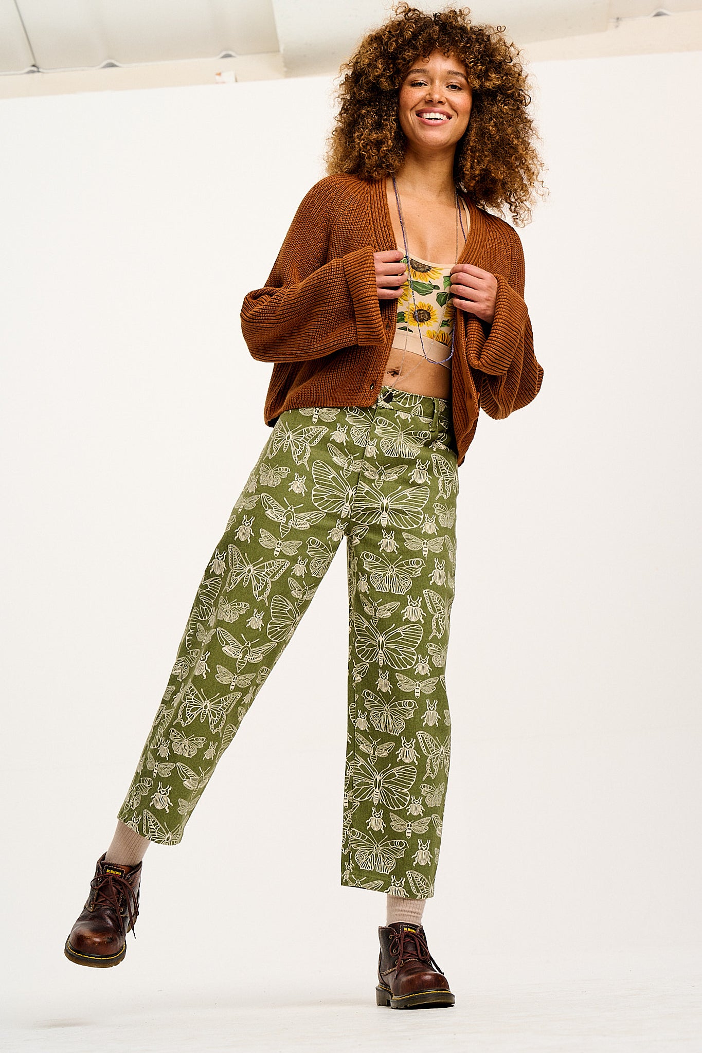 Drew - Straight Leg Twill Trousers in Papilio Print