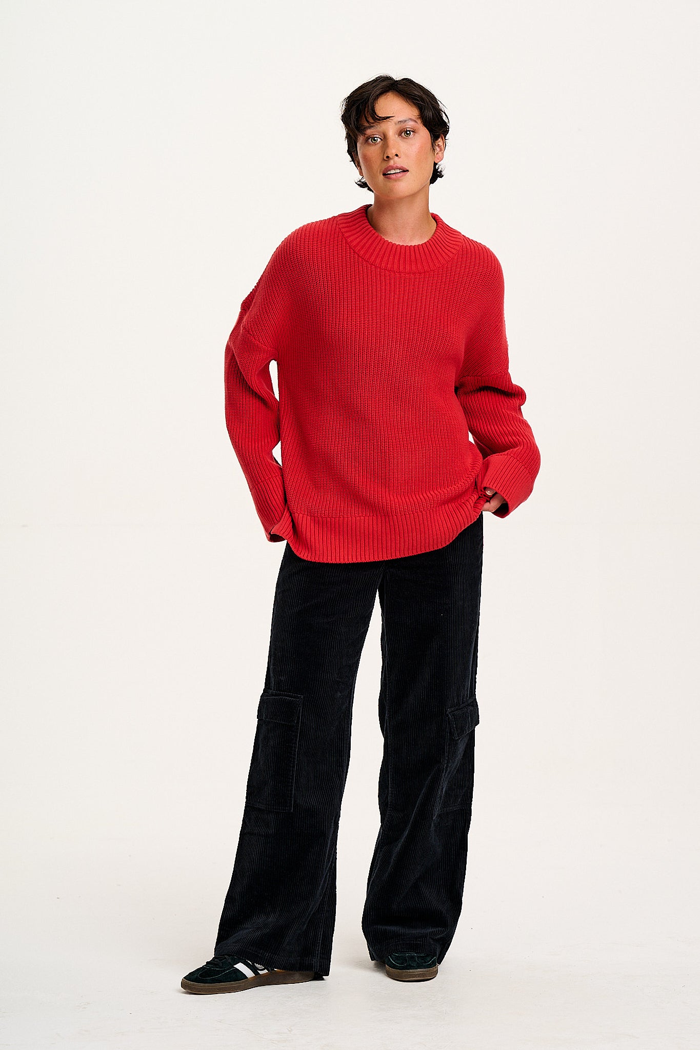 Amari - Oversized Knitted Jumper in Red