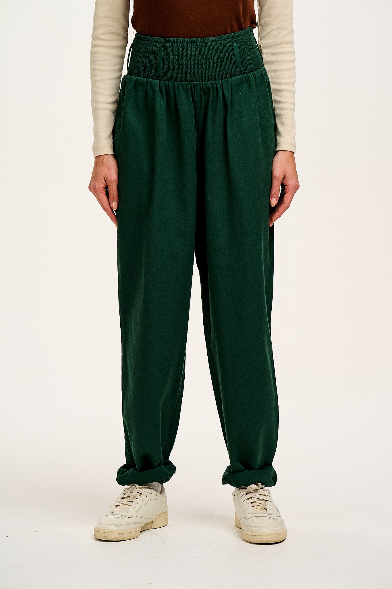 Alexa - Cotton Trousers in Posy Green