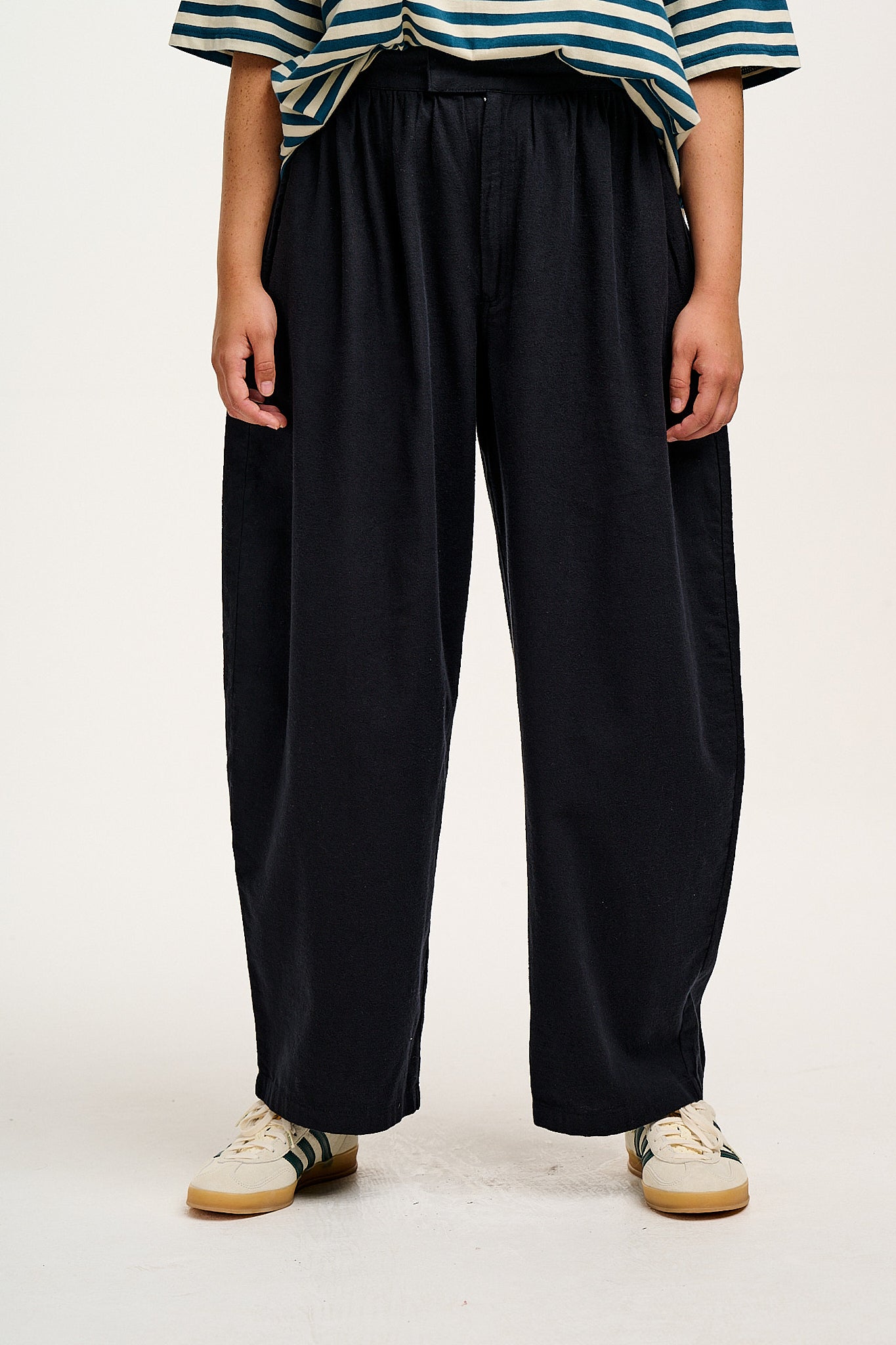 Beau - Balloon Brushed Cotton Trousers in Black