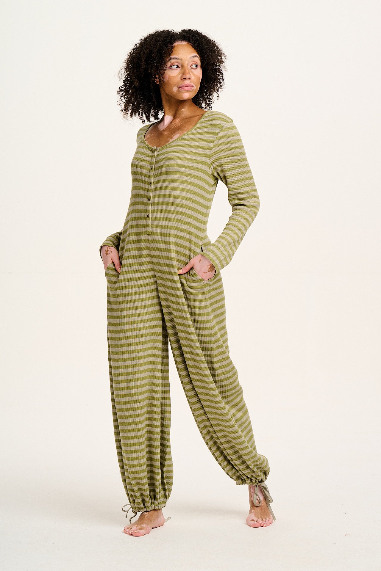 Eli - Relaxed Waffle Jumpsuit in Green Stripe