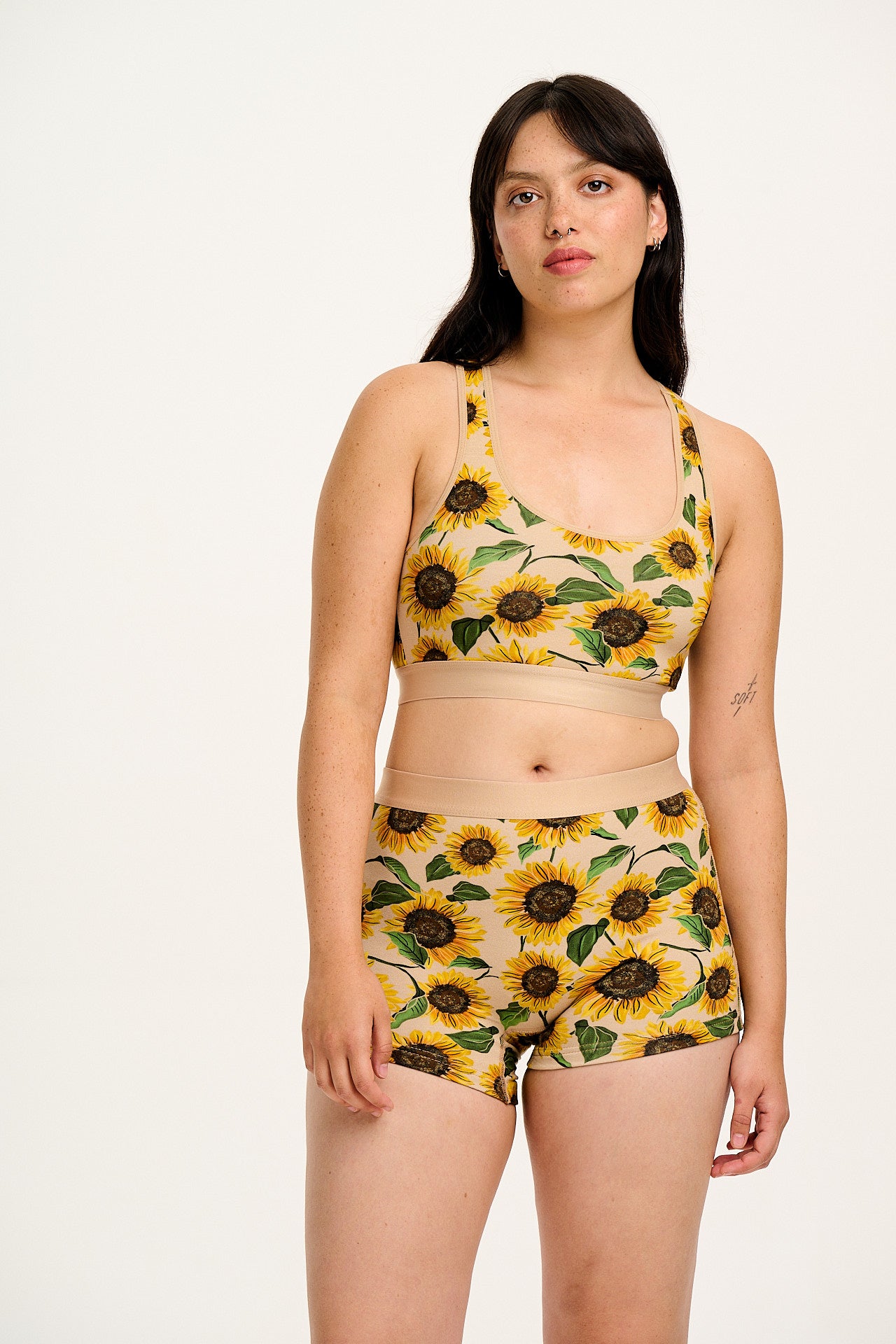 Joey - Cotton & Bamboo Boxer Shorts in Cream Sunflower Print