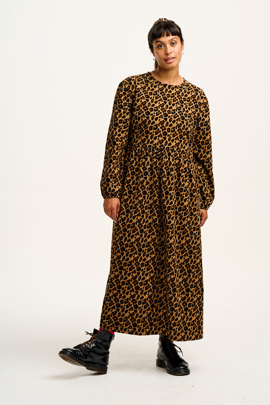 Maeve - Midi Dress in Leopard Print