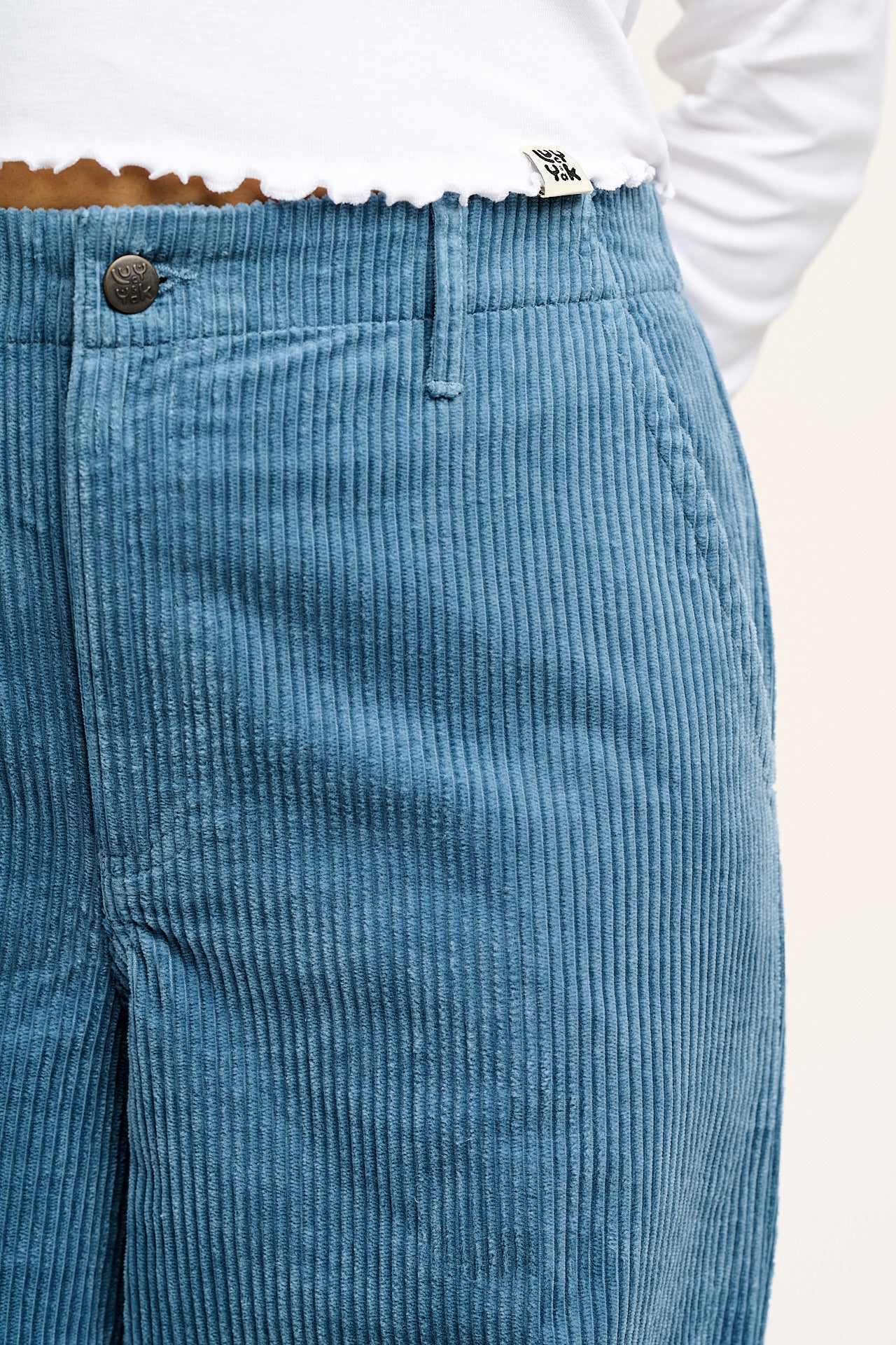 Phoenix - Corduroy Cargo Trousers in Blue