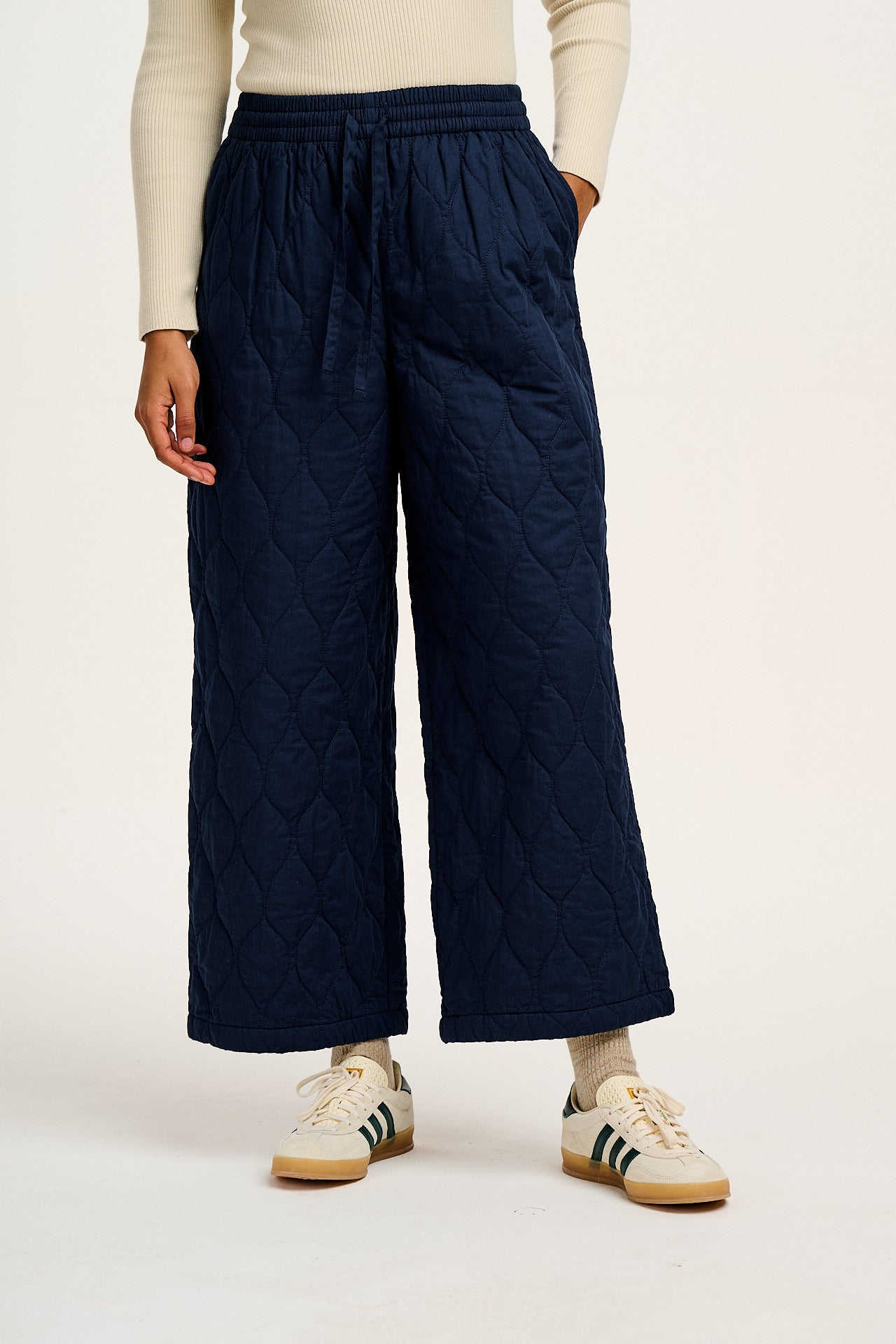 Chester - Quilted Cotton Trousers in Varsity Blue