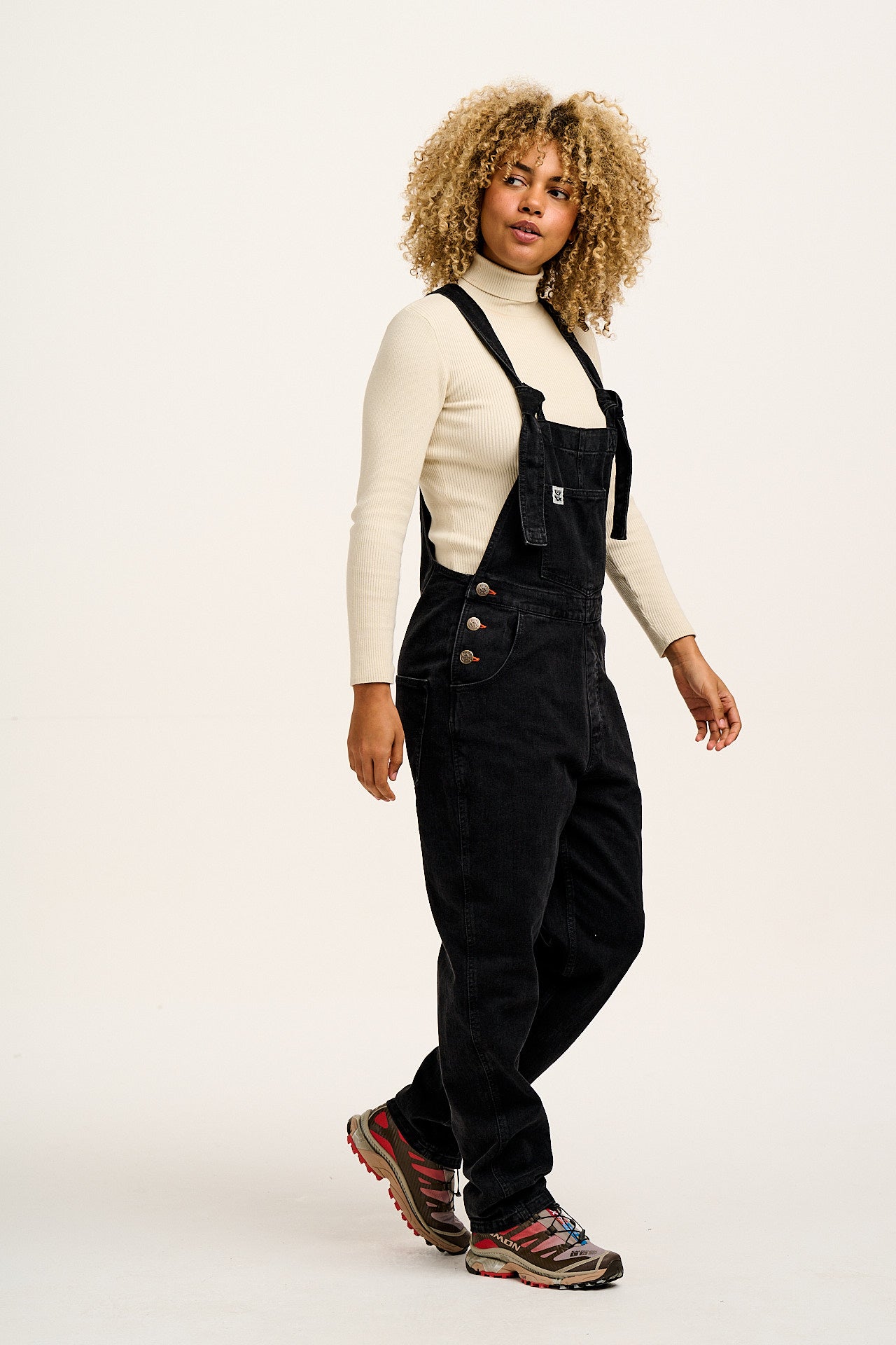 Reuben - Denim Dungarees in Washed Black