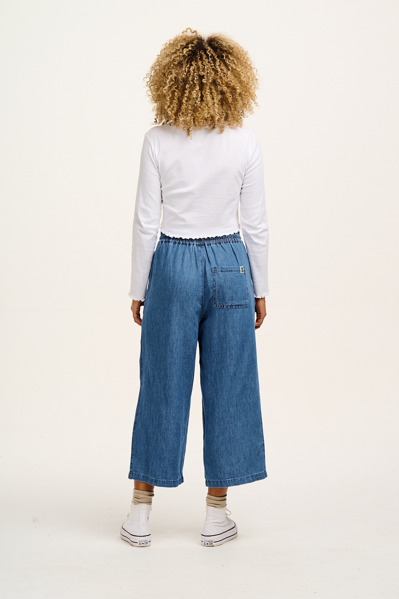 Chuck - Cotton & Hemp Trousers in Mid Wash Blue