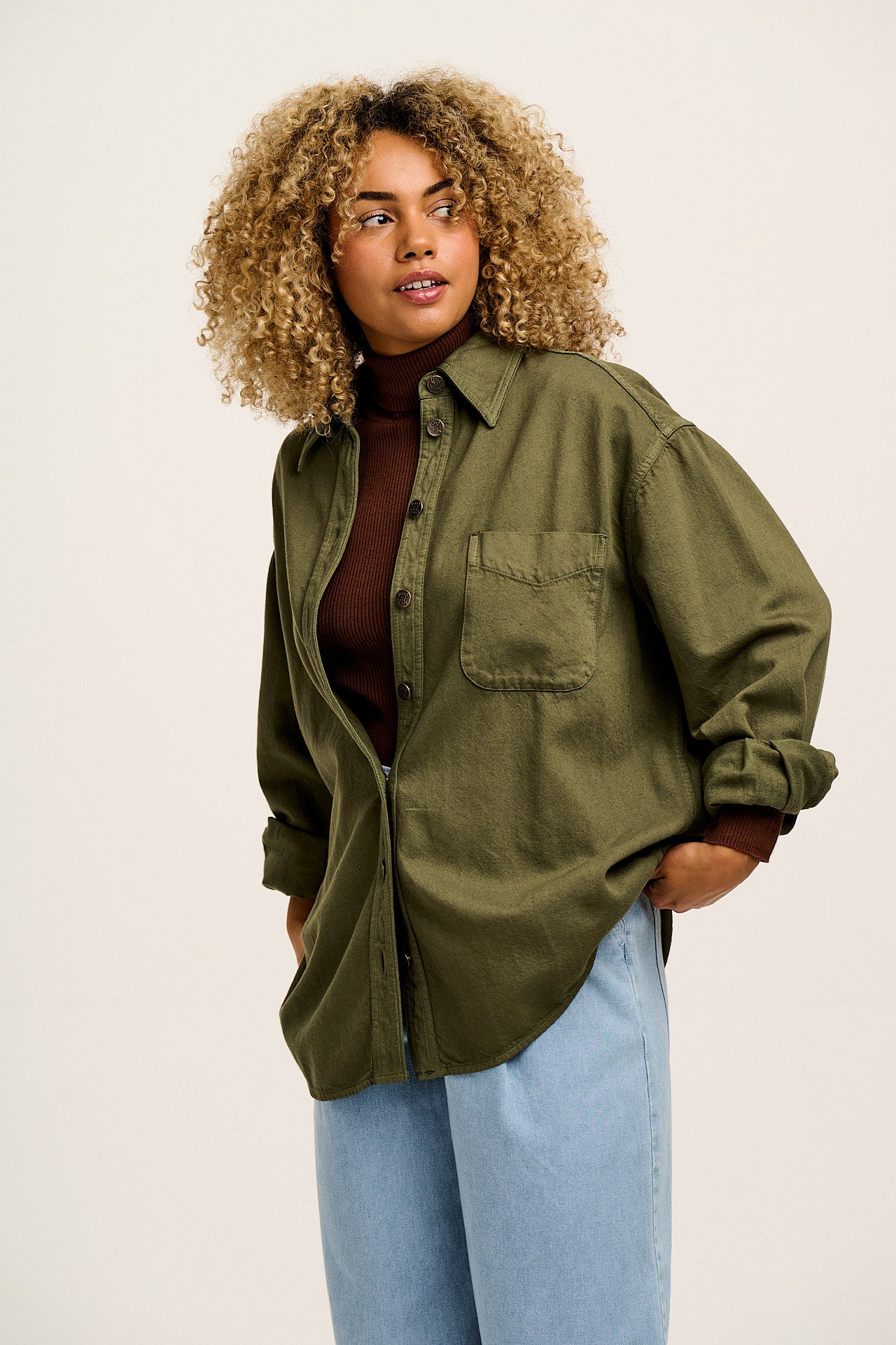 Sydney - Oversized Cotton Shirt in Khaki