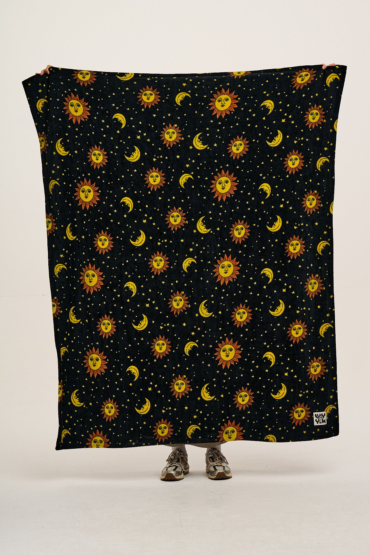 Braor - Polar Fleece Blanket in Black Orion Print