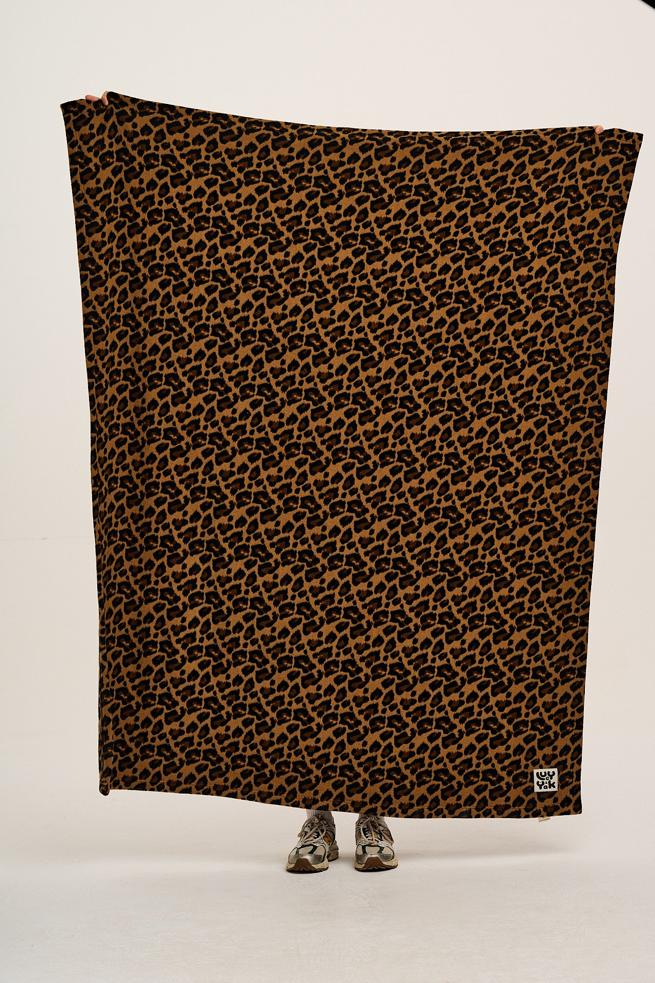 Braor - Polar Fleece Blanket in Leopard Print